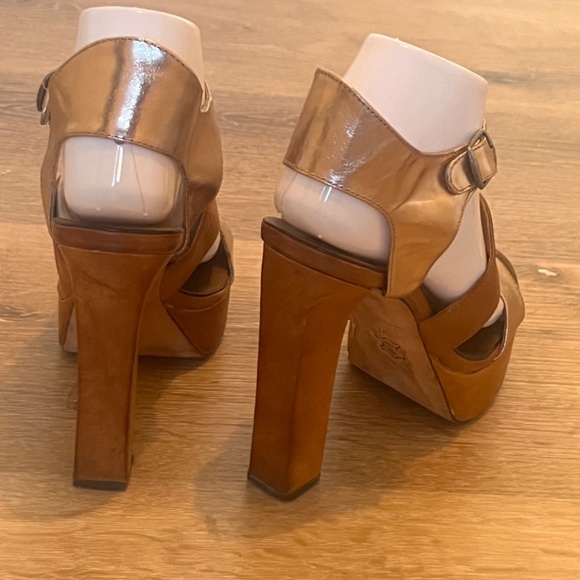 Dolce Vita platform metallic t-strap high heel sandals -Size 7.5 - Picture 5 of 14